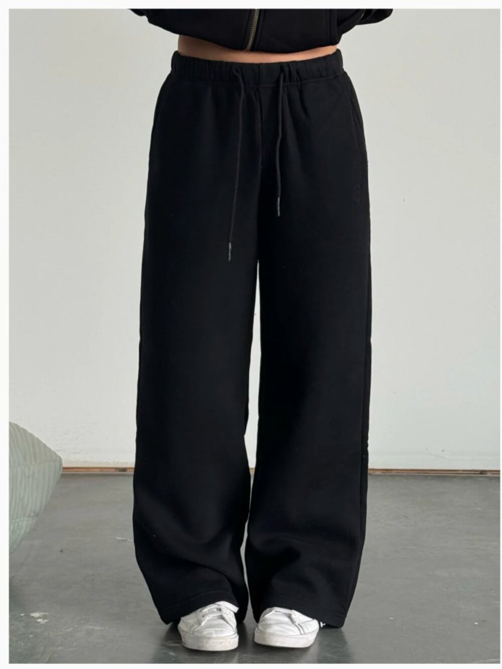 Cozy Ghost Baggy Heavyweight Sweats Colour Black Size Small